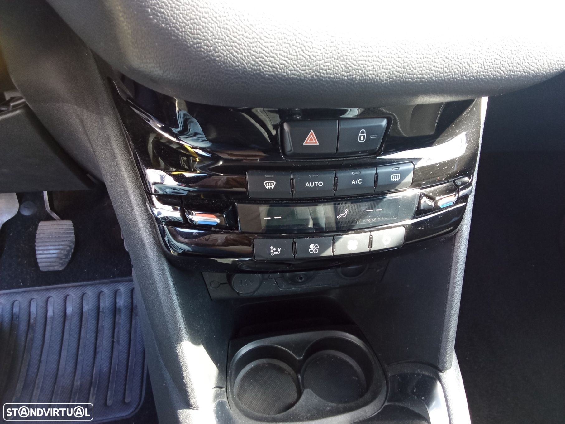 Peugeot 208 1.2 VTi Active - 11