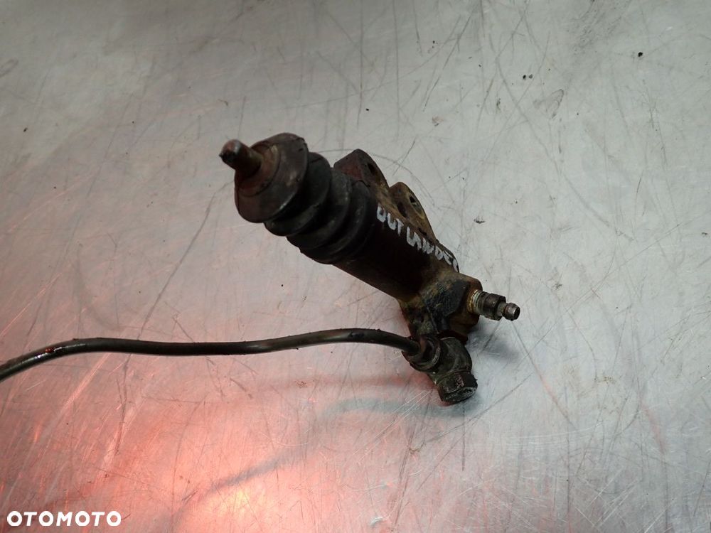 WYSPRZĘGLIK MITSUBISHI OUTLANDER I - 3