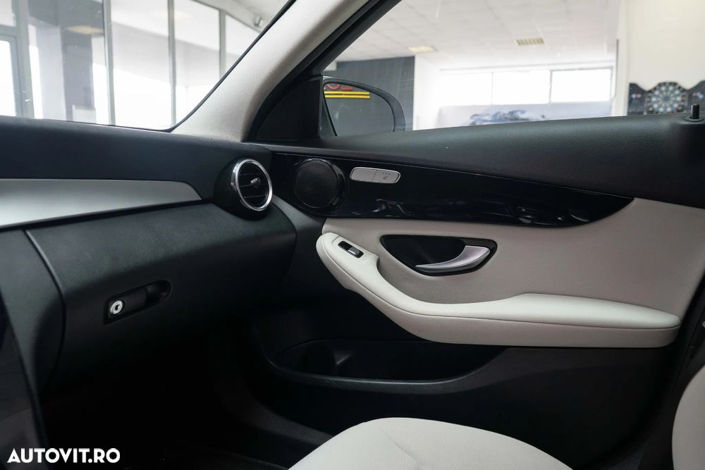 Mercedes-Benz C 180 9G-TRONIC Avantgarde - 17