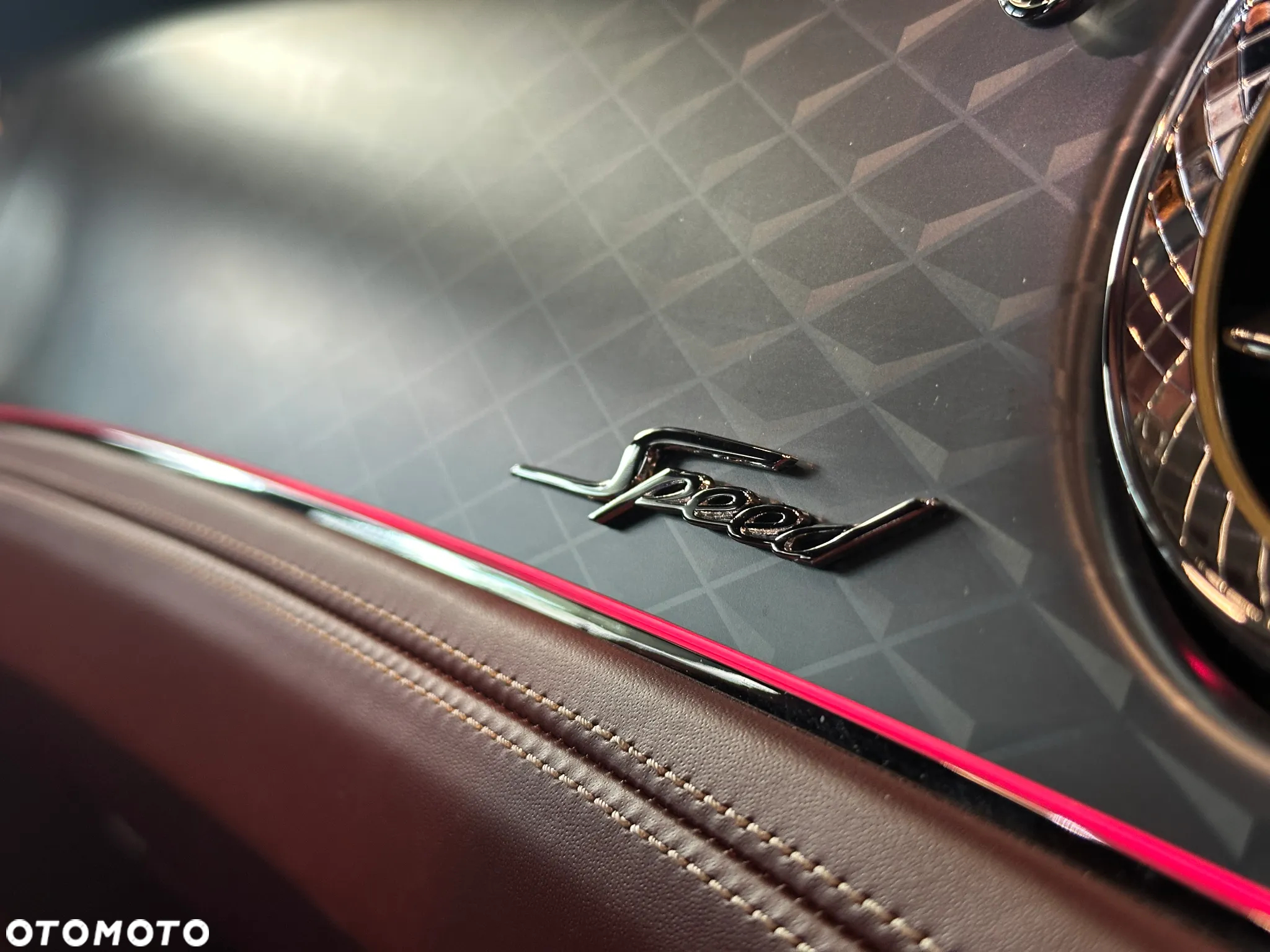 Bentley Flying Spur New V8 PHEV Speed - 26