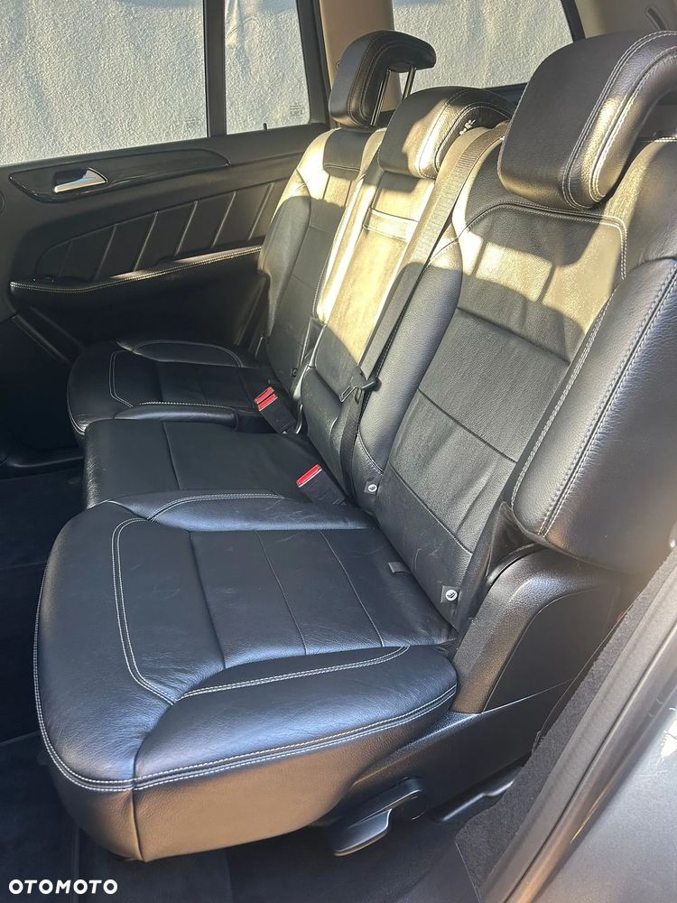 Mercedes-Benz GL - 14