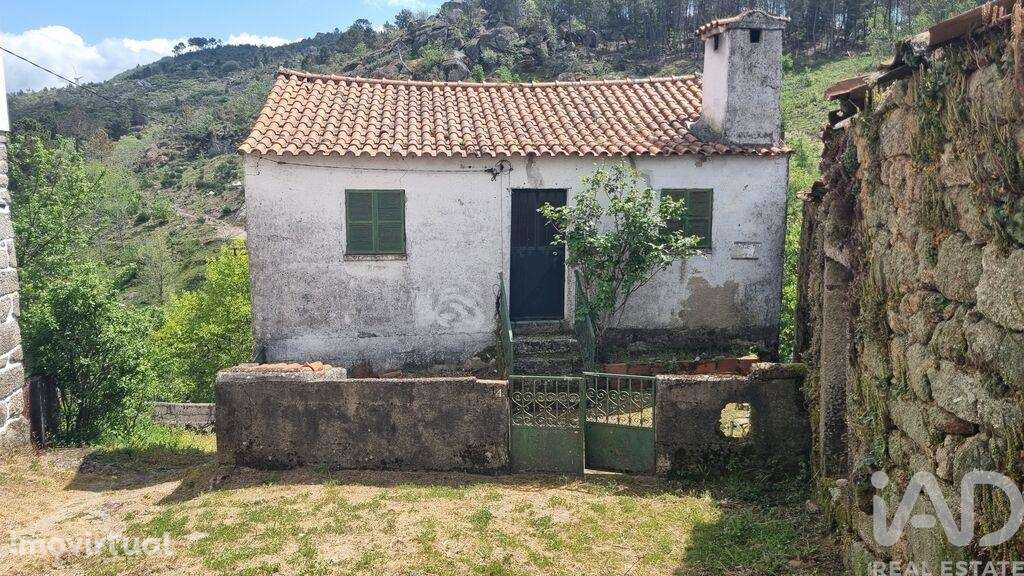 Casa / Villa T2 em Prados - Grande imagem: 2/18