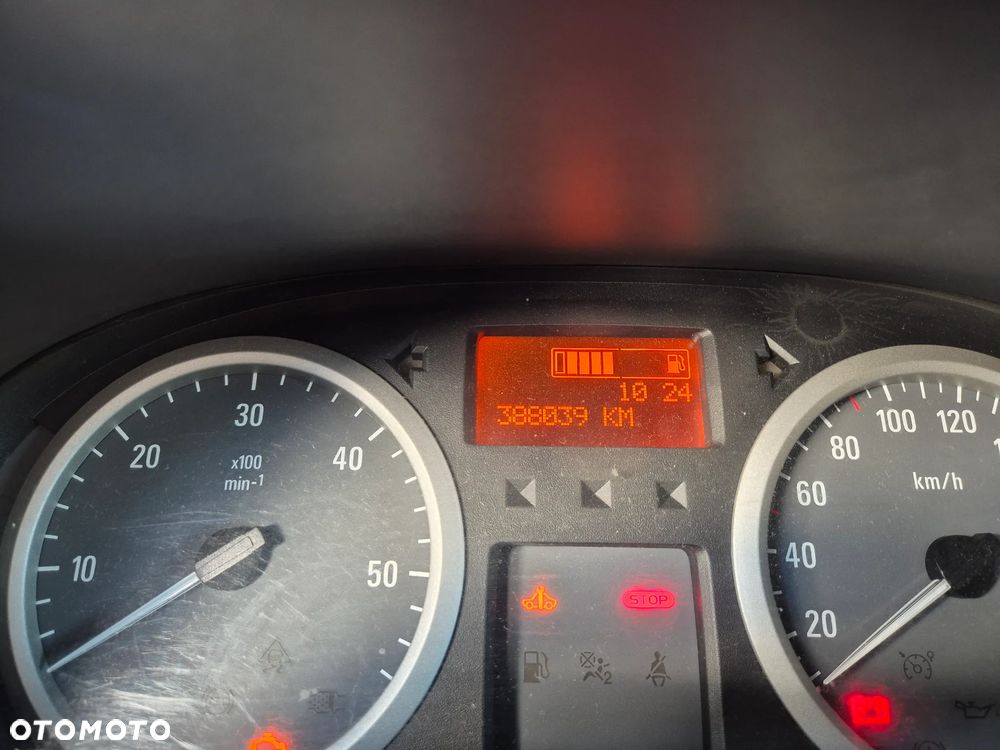 Opel Vivaro L2H1 2.9t - 3