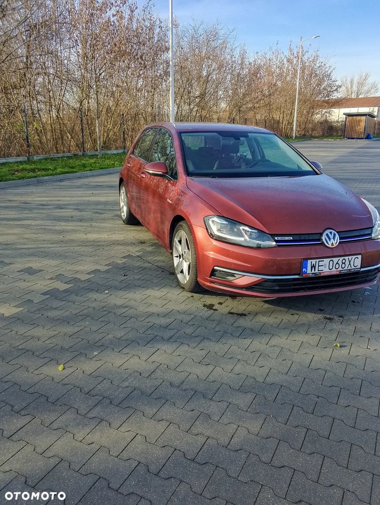 Volkswagen Golf - 10