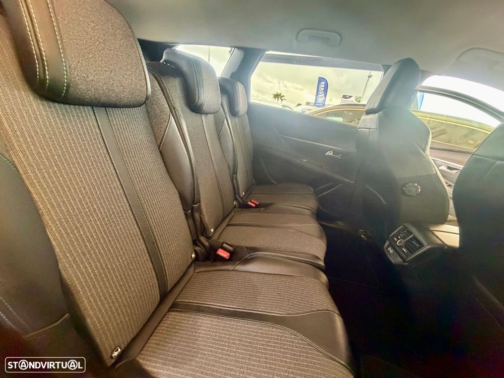 Peugeot 5008 1.5 BlueHDi Allure Pack - 23