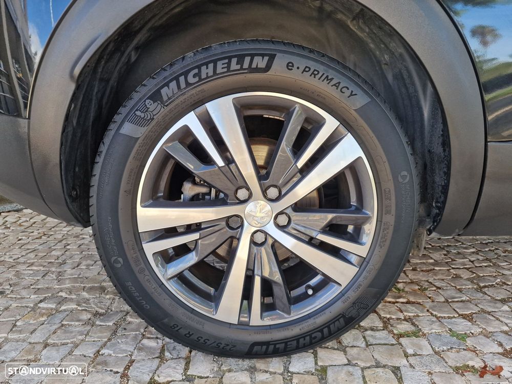 Peugeot 3008 1.5 BlueHDi Allure Pack EAT8 - 11