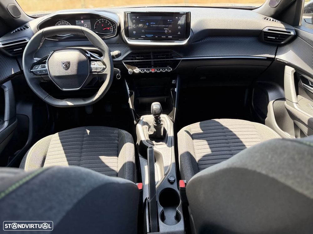 Peugeot 2008 1.2 PureTech Active - 19