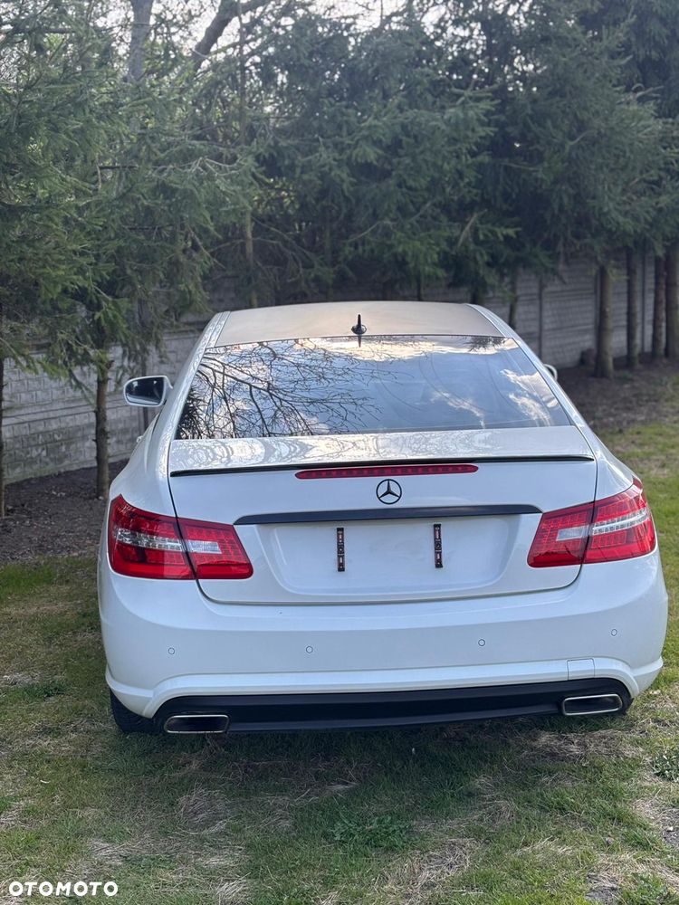 Mercedes-Benz Klasa E 250 CDI 7G-TRONIC - 9