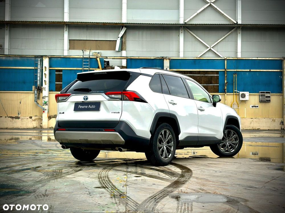 Toyota RAV4 - 8