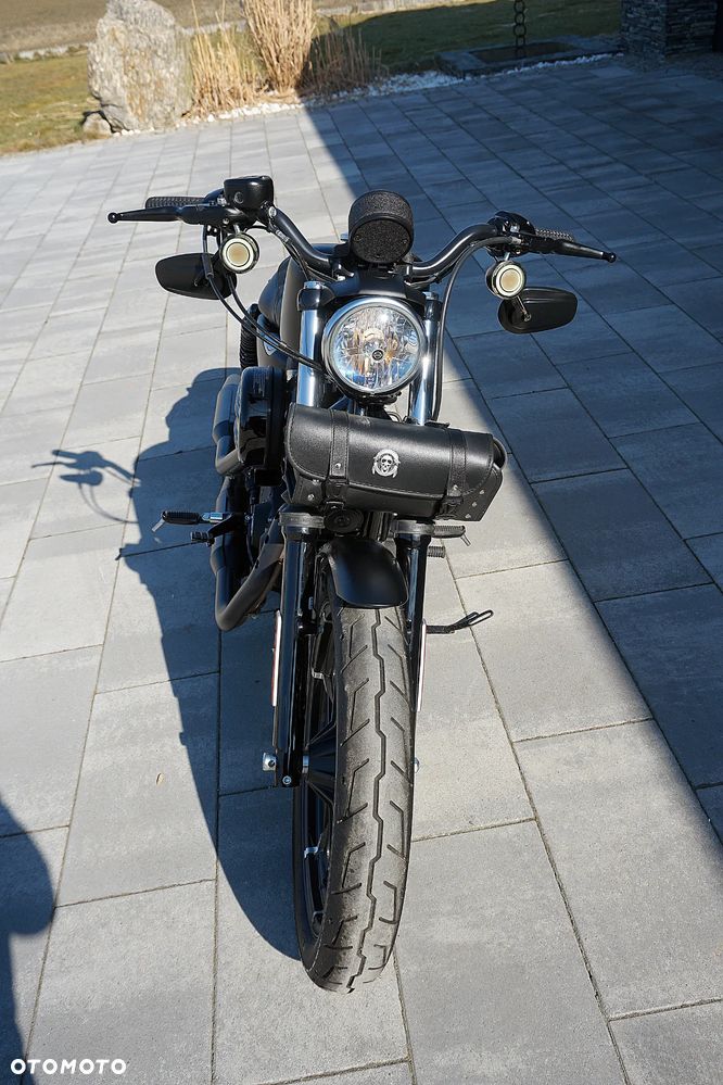 Harley-Davidson Sportster Iron 883 - 10
