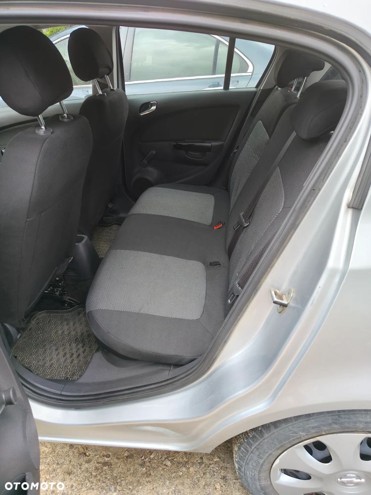 Opel Corsa 1.2 16V Enjoy - 8