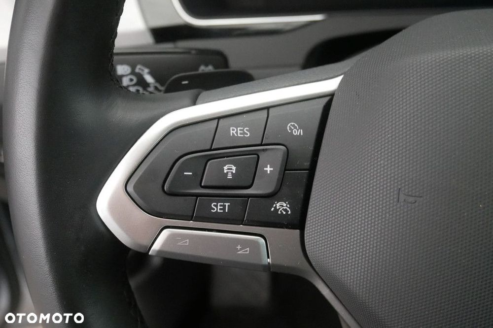 Volkswagen Passat - 26