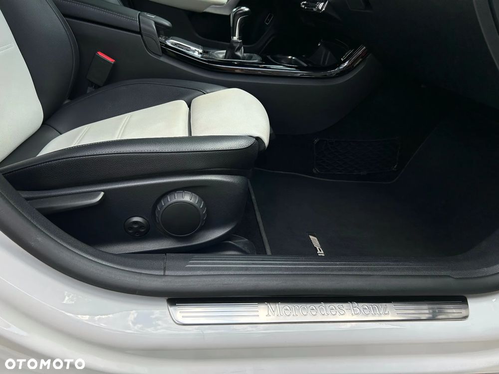 Mercedes-Benz CLA 180 d AMG Line - 11