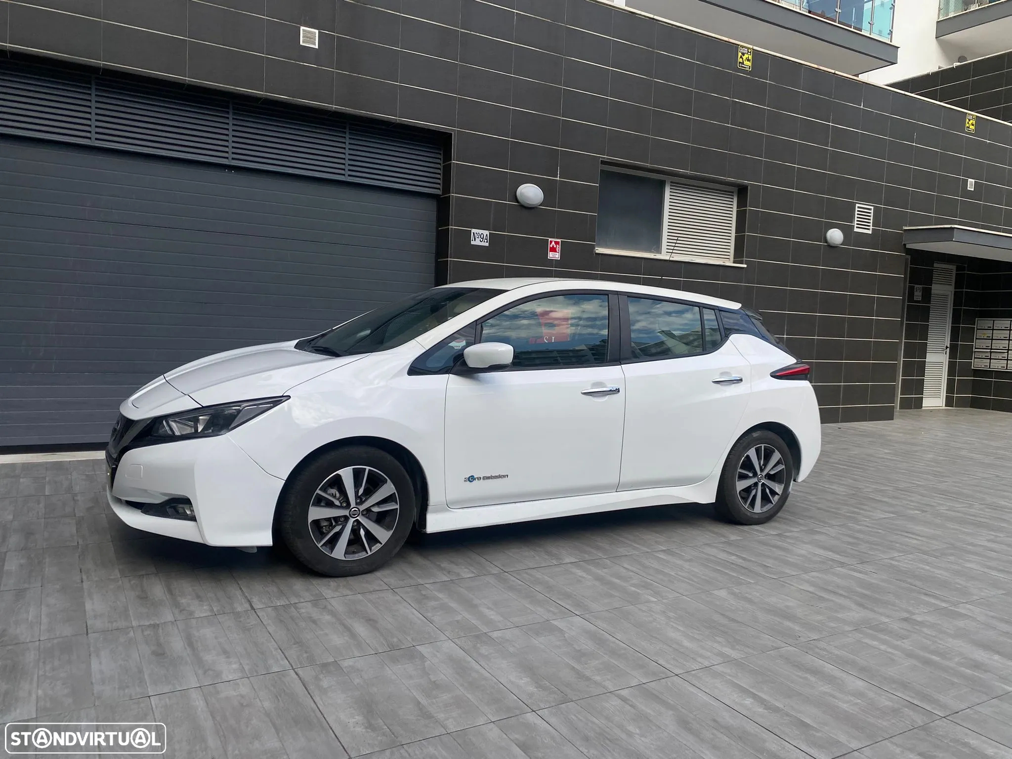Nissan Leaf Tekna ProPilot Park - 14
