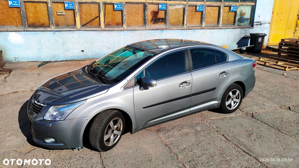 Toyota Avensis 1.6 Sol - 3