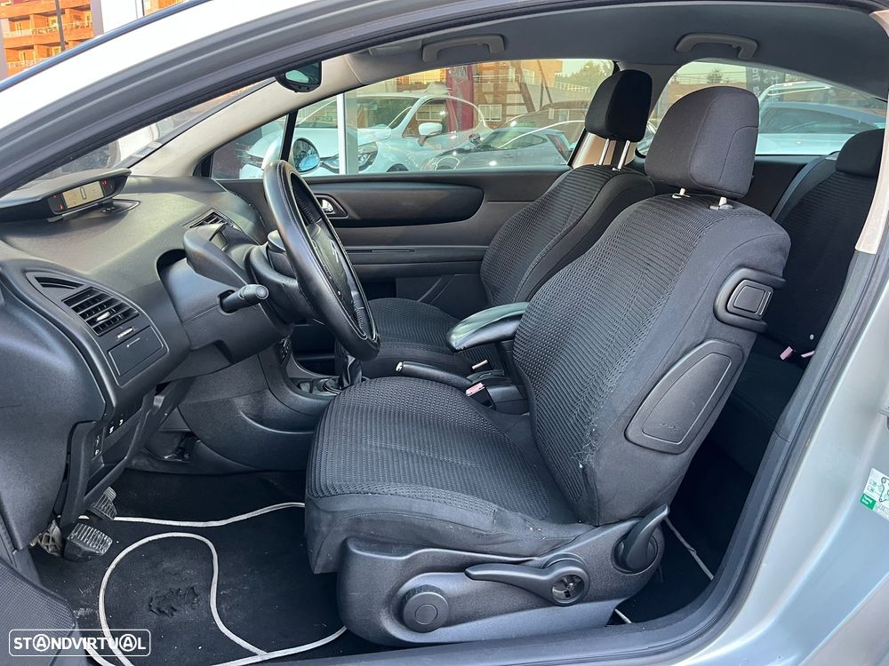 Citroën C4 1.6 HDi VTR - 9