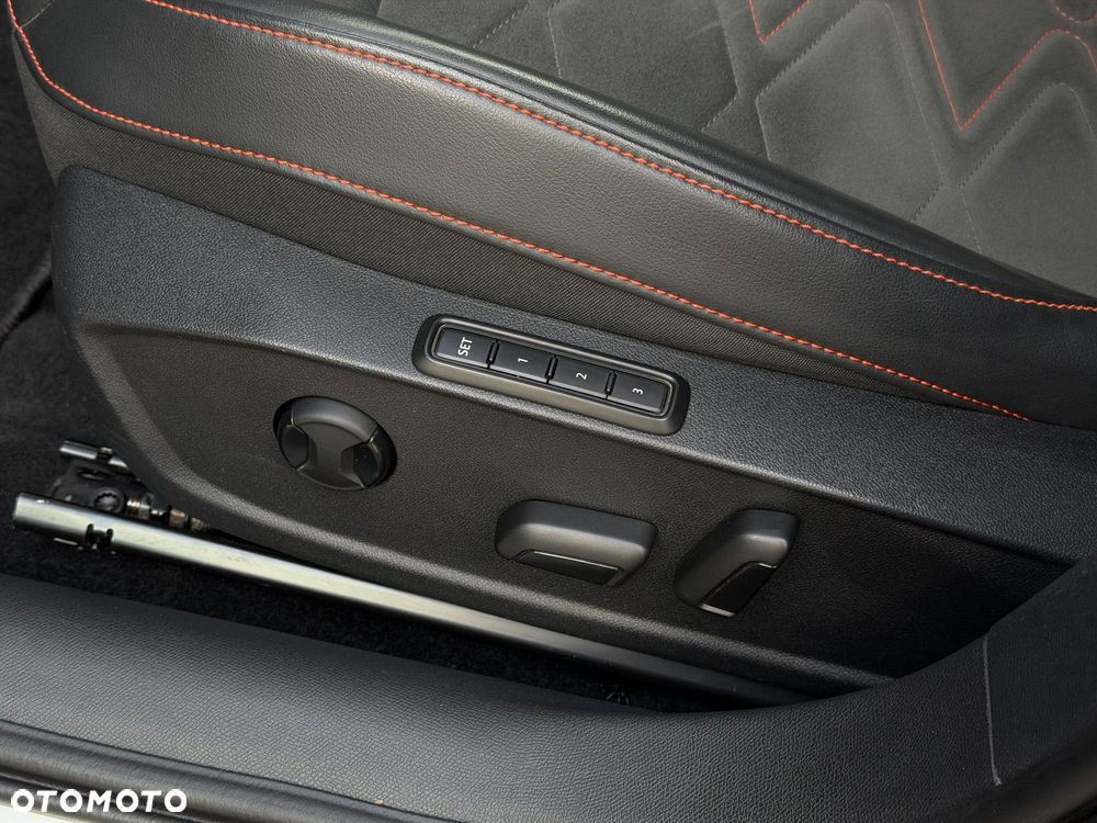 Seat Leon 1.4 eHybrid FR DSG - 25