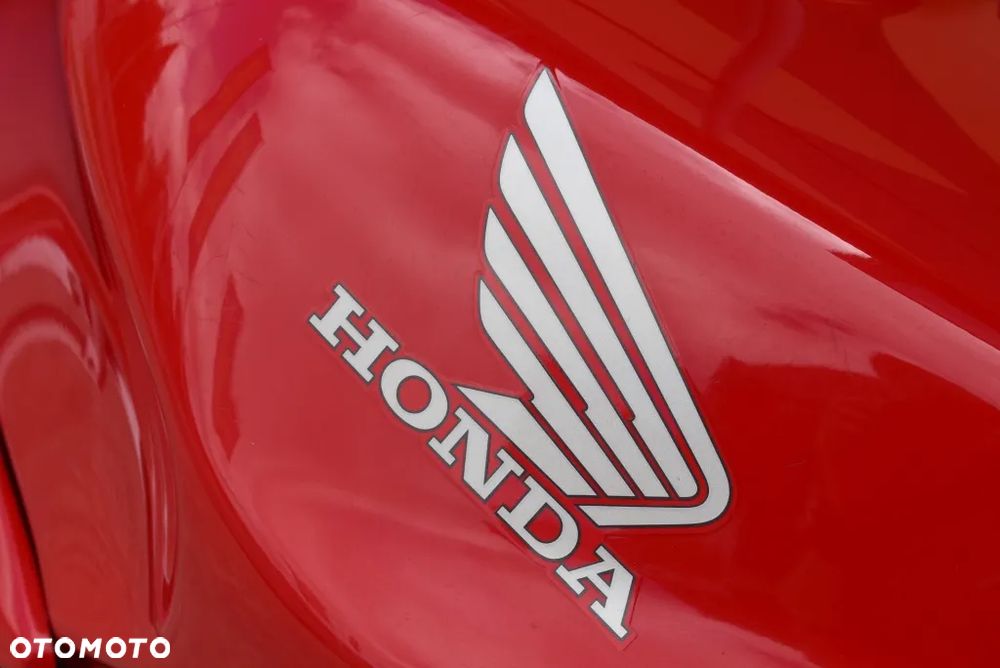 Honda VFR - 36