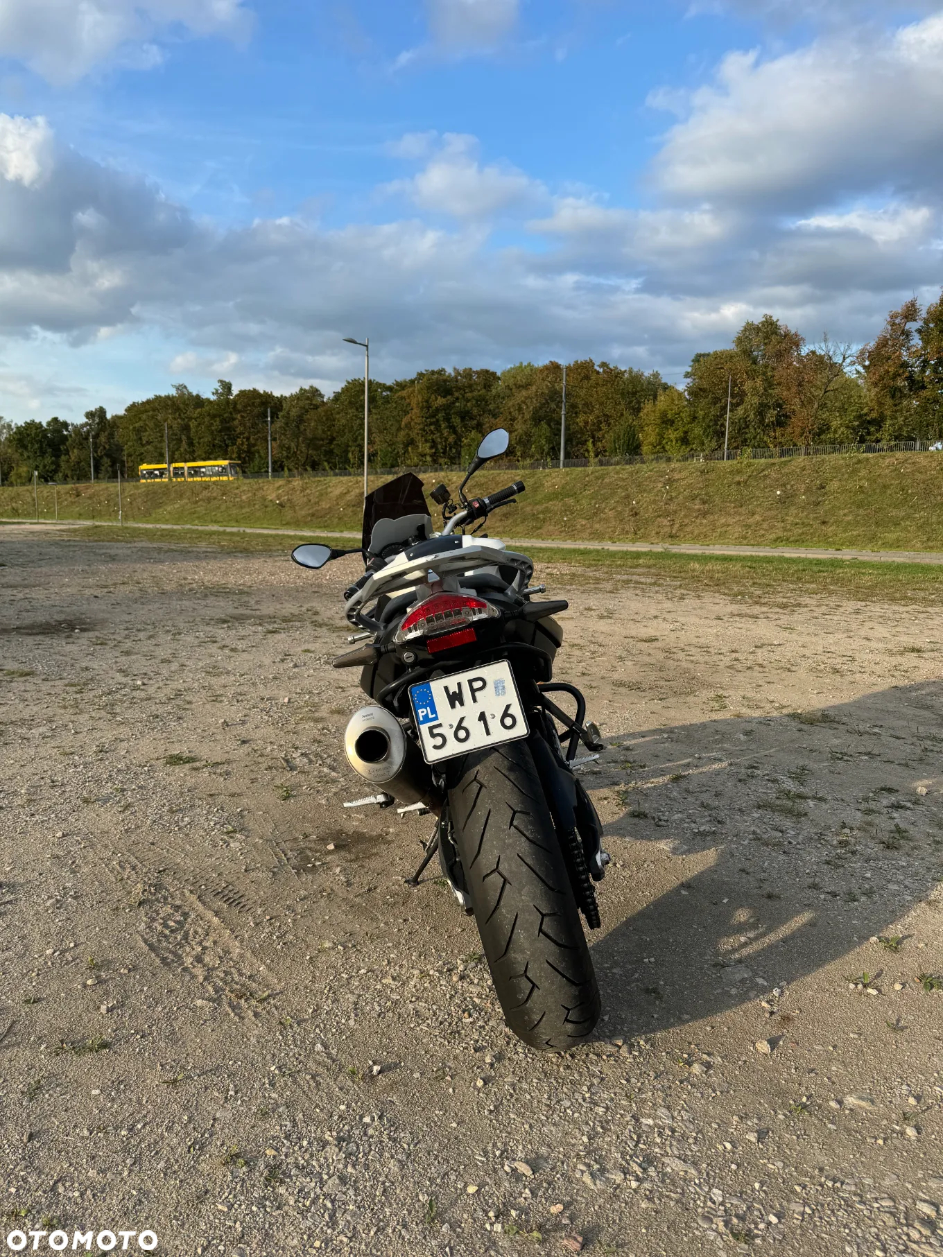 BMW F - 6