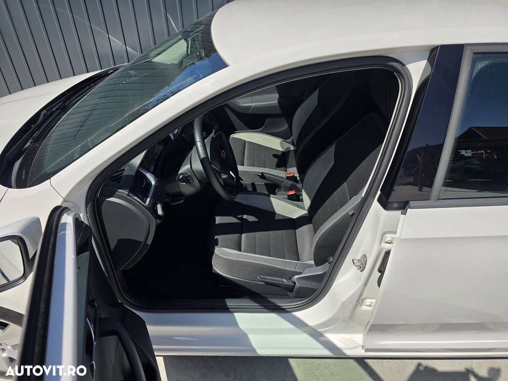 Skoda RAPID 1.4 TSI Ambition DSG - 5