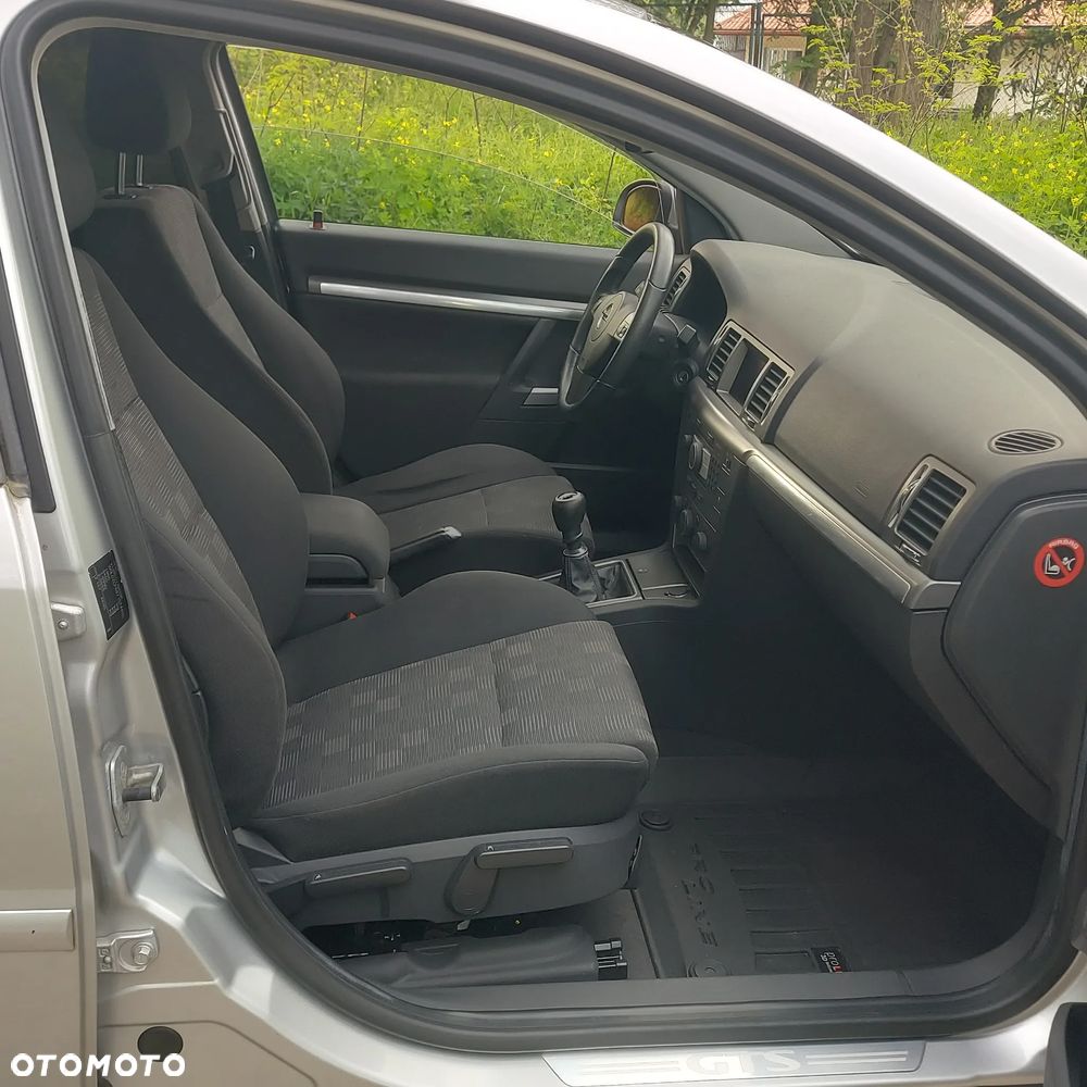 Opel Vectra 2.2 GTS - 11
