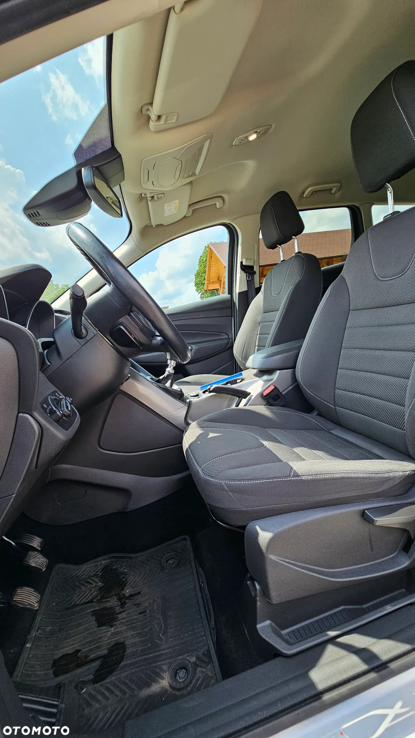 Ford Kuga 2.0 TDCi 2x4 SYNC - 25