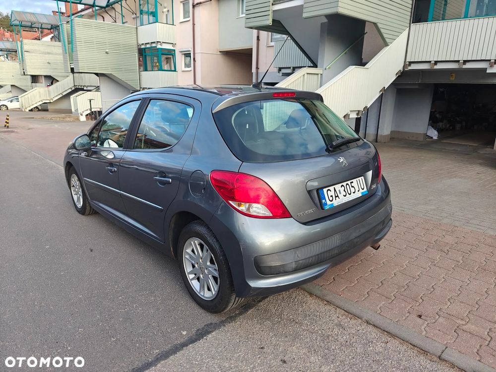 Peugeot 207 1.4 16V Trendy - 6