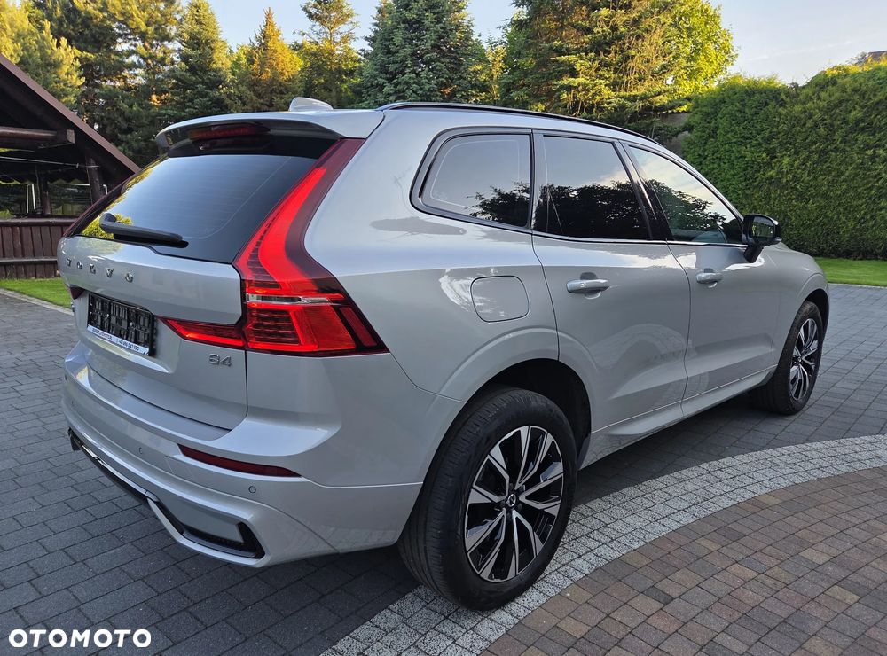 Volvo XC 60 B4 D Ultimate Dark - 10
