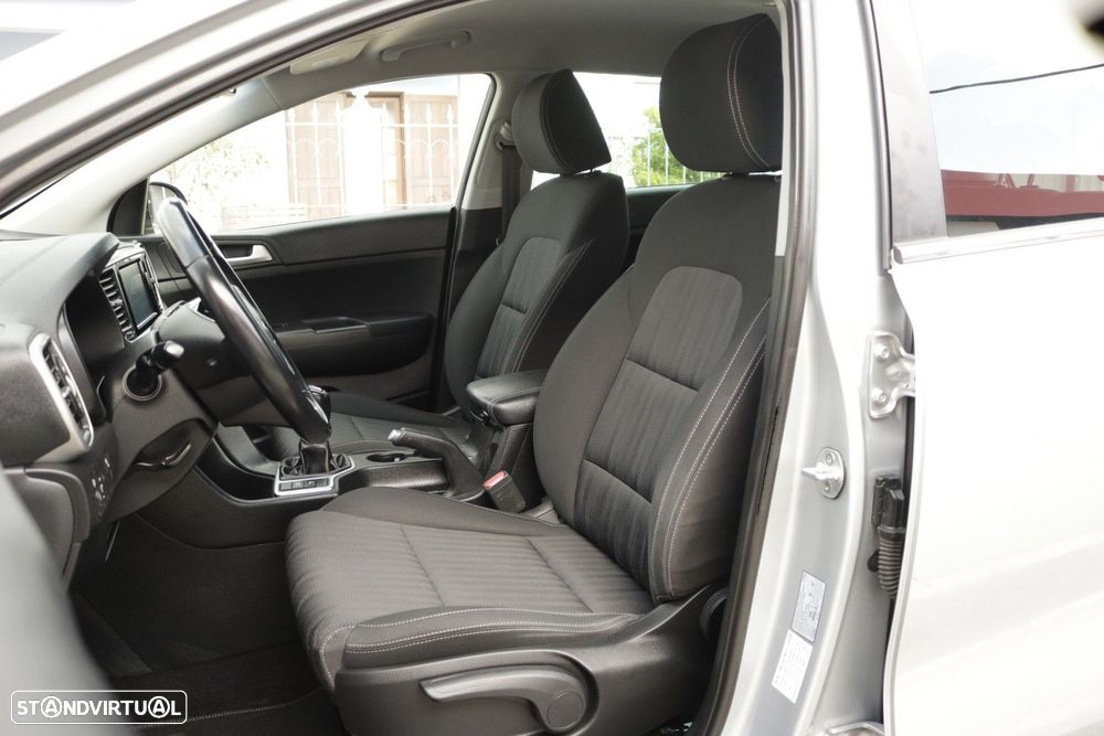 Kia Sportage 1.6 CRDi ISG MHEV Urban - 17