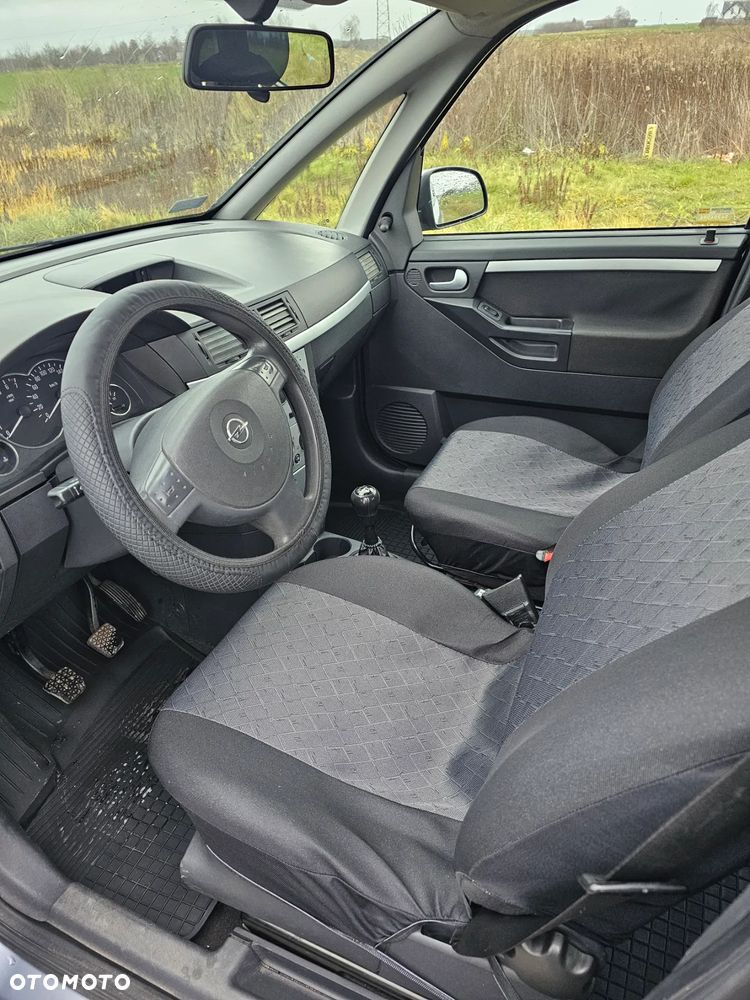 Opel Meriva 1.6 16V (Essentia) - 7