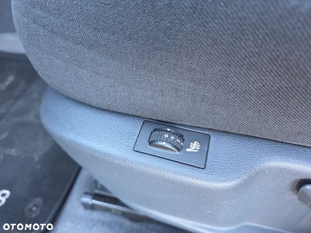 Peugeot 3008 HDi 160 Automatik Allure - 26