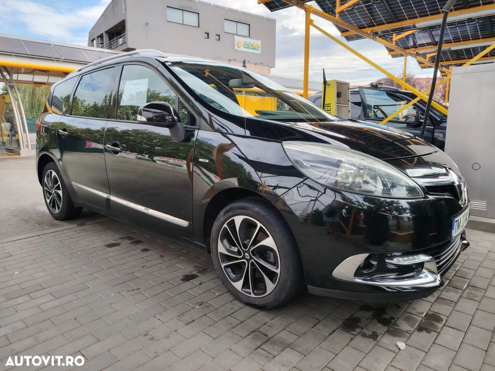 Renault Grand Scenic - 10