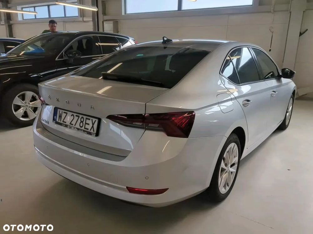 Skoda Octavia 1.5 TSI ACT Ambition - 4