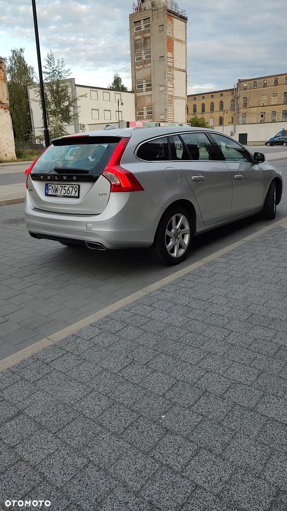 Volvo V60 D4 - 10