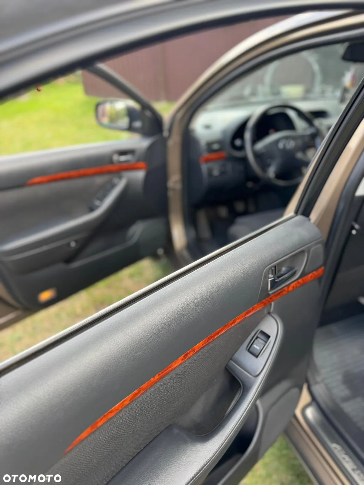Toyota Avensis - 7