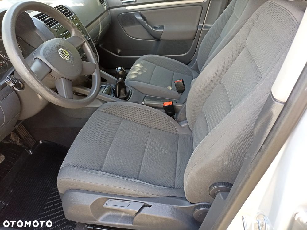 Volkswagen Golf - 14