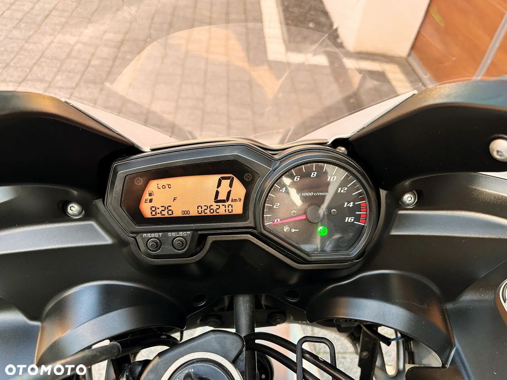 Yamaha FZ6 - 8