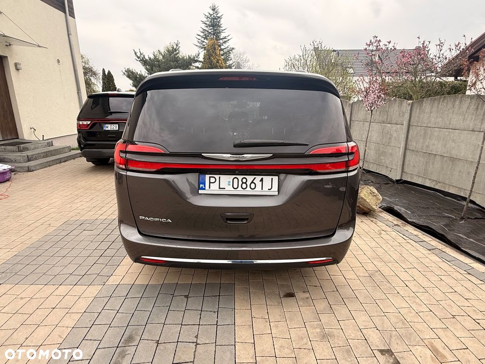 Chrysler Pacifica - 6