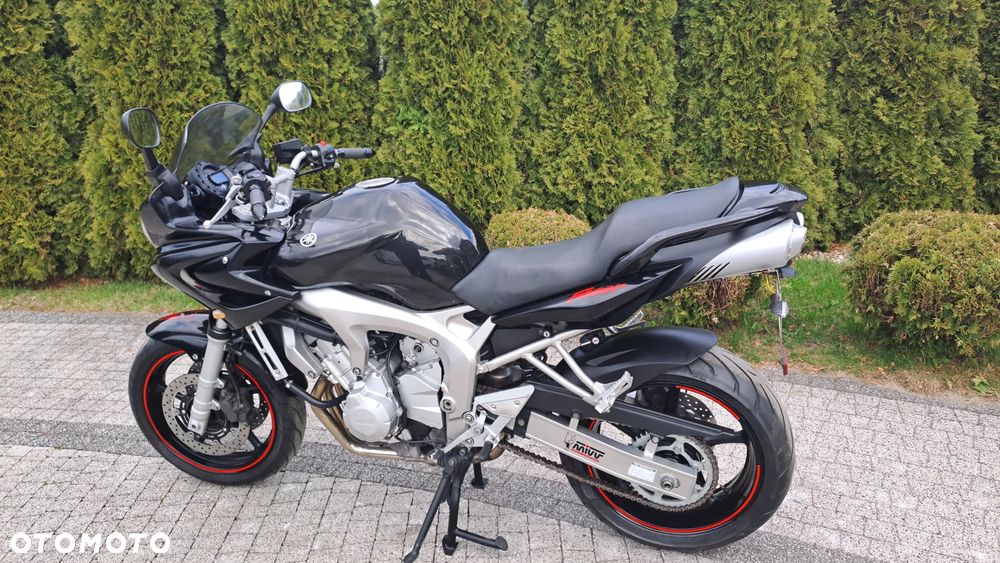 Yamaha FZ - 6