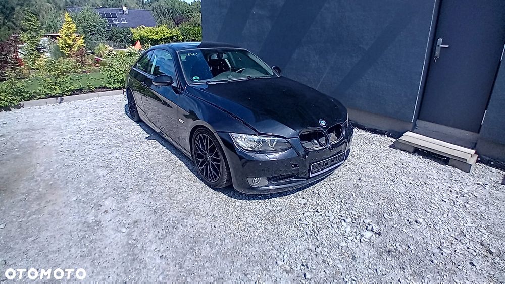 BMW Seria 3 320i - 5