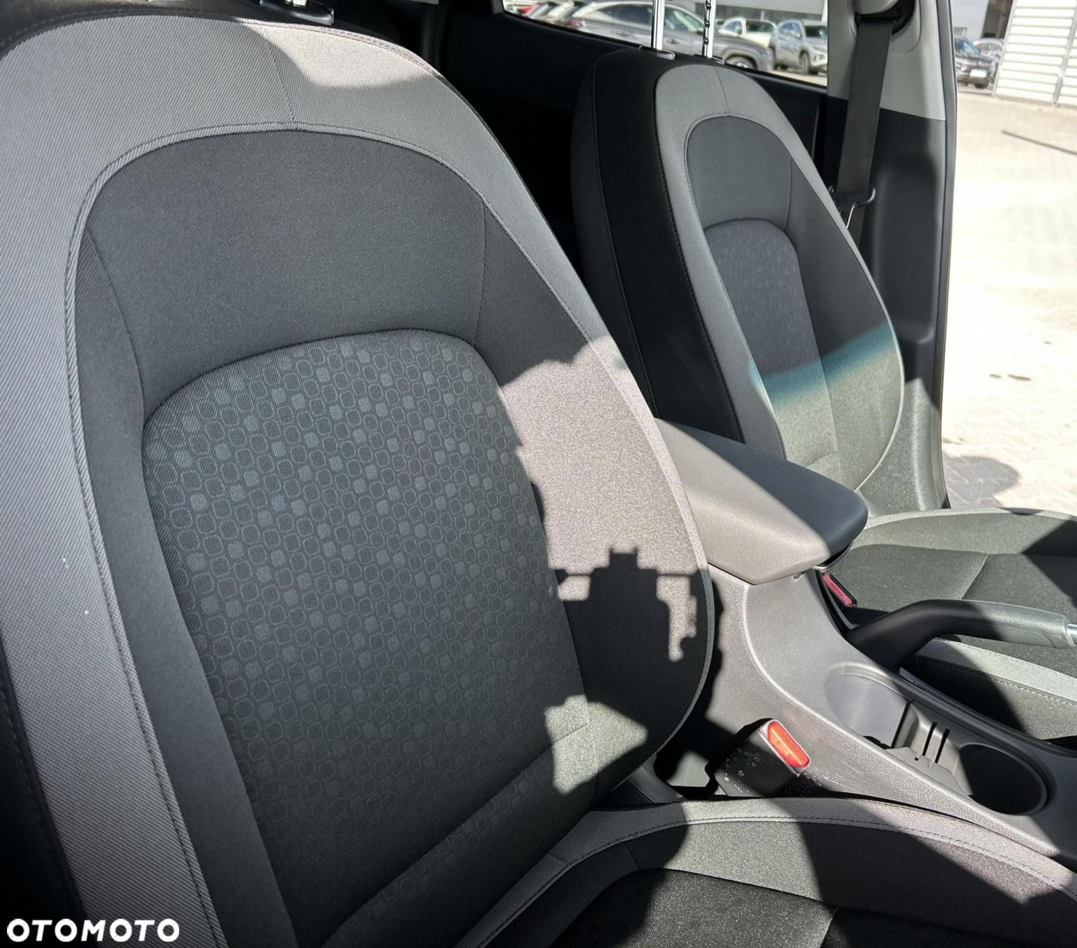 Hyundai Kona - 16