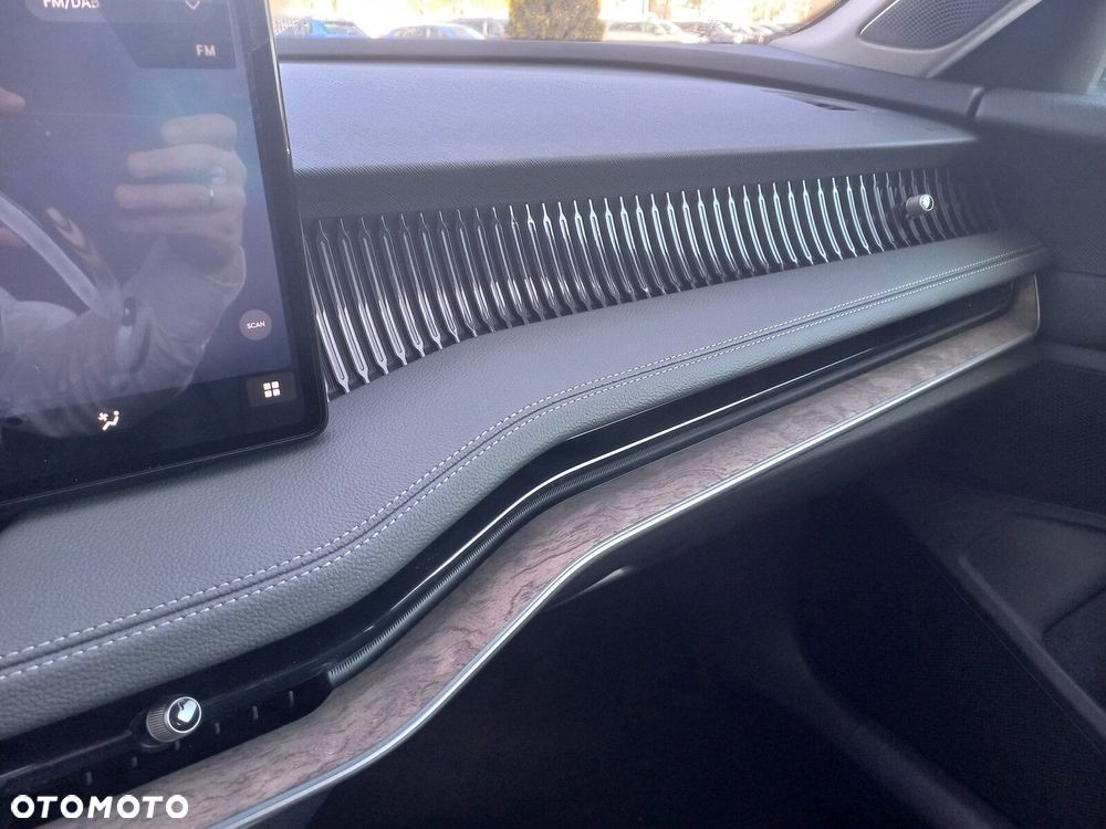 Skoda Superb 2.0 TDI SCR 4x4 L&K DSG - 15