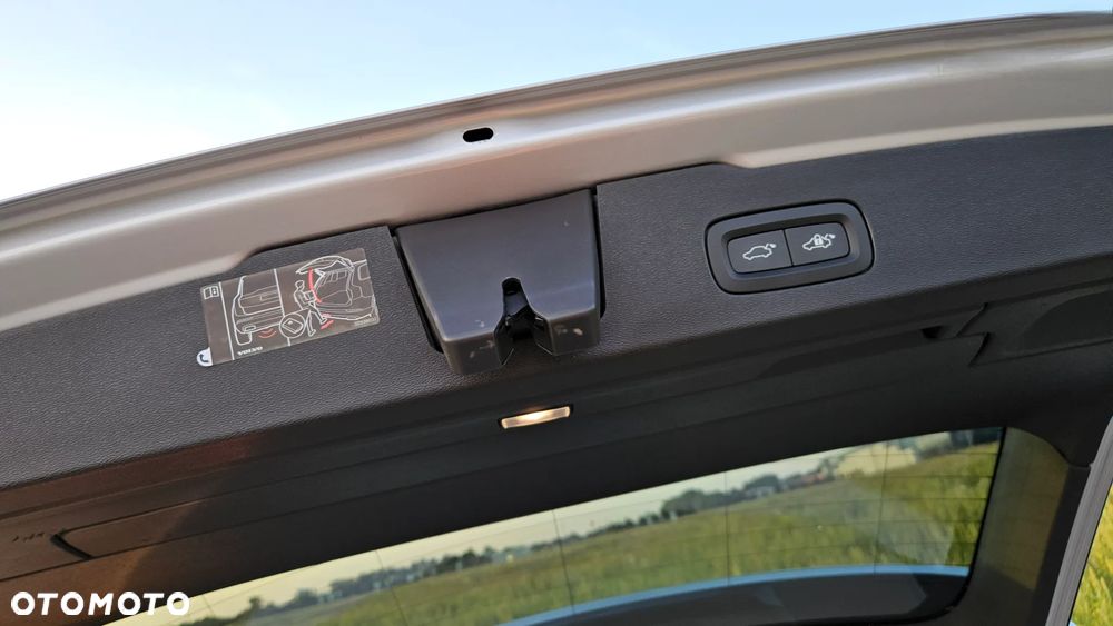 Volvo V60 B4 D Inscription - 24