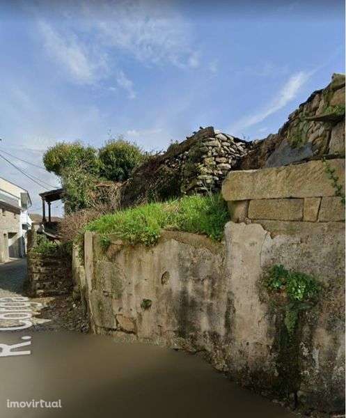 Moradia em ruina, para habitação de 2 pisos - Grande imagem: 2/2