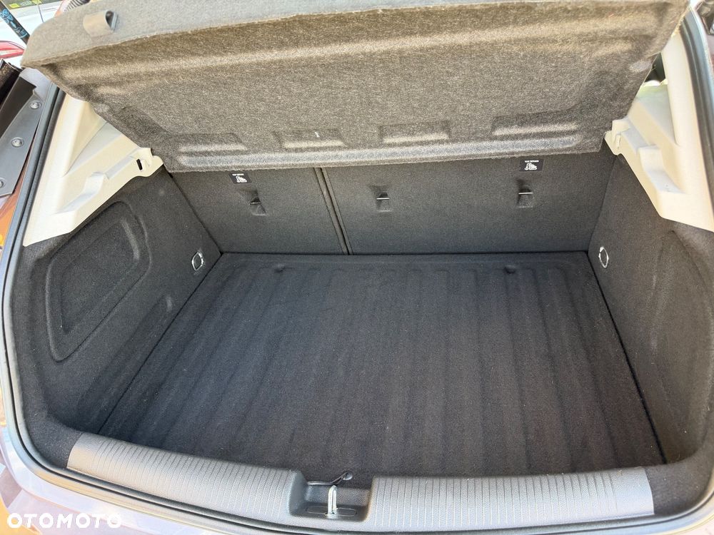 Opel Astra 1.4 Essentia - 26