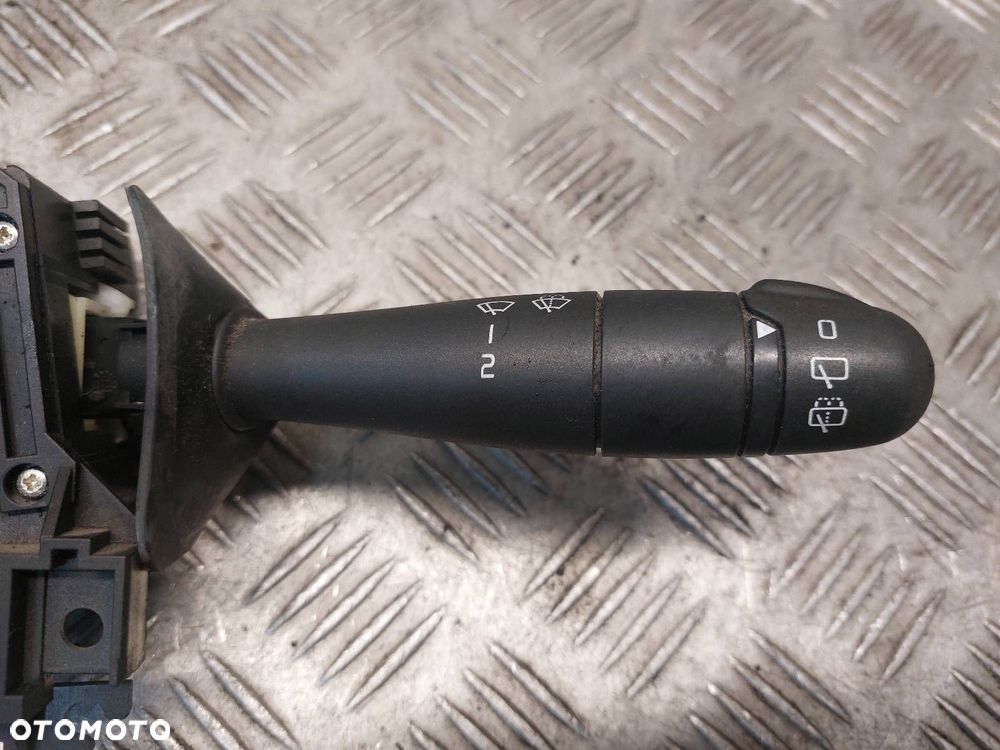 MANETKA PRZEŁĄCZNIK ZESPOLONY DACIA SANDERO I 8200792584 - 4