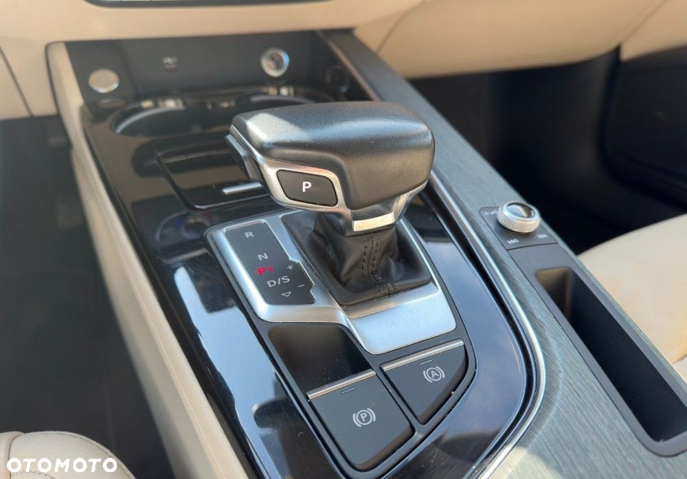 Audi A4 Limousine - 17