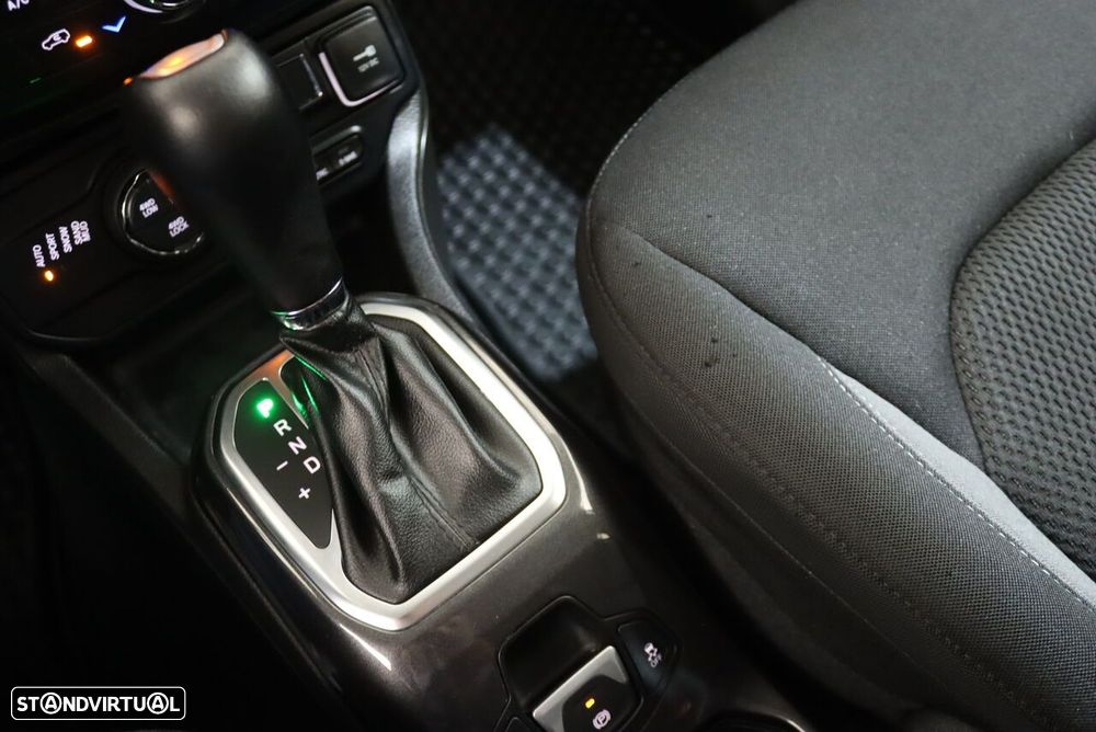 Jeep Renegade 1.3 TG Limited - 32