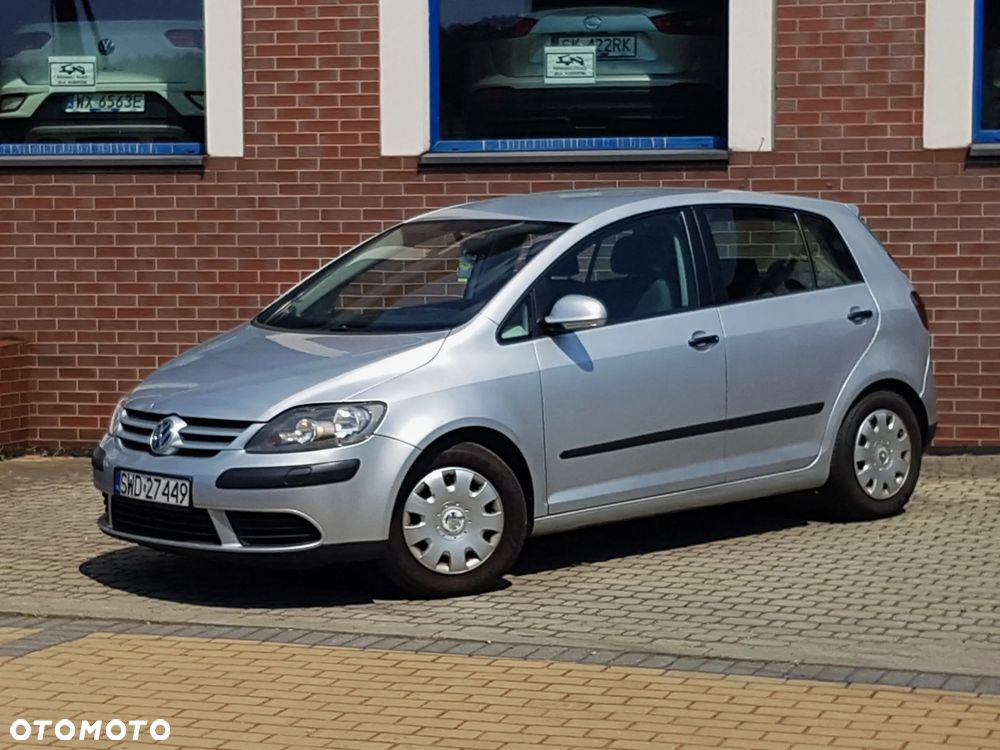 Volkswagen Golf Plus 1.6 Comfortline Tiptr - 12