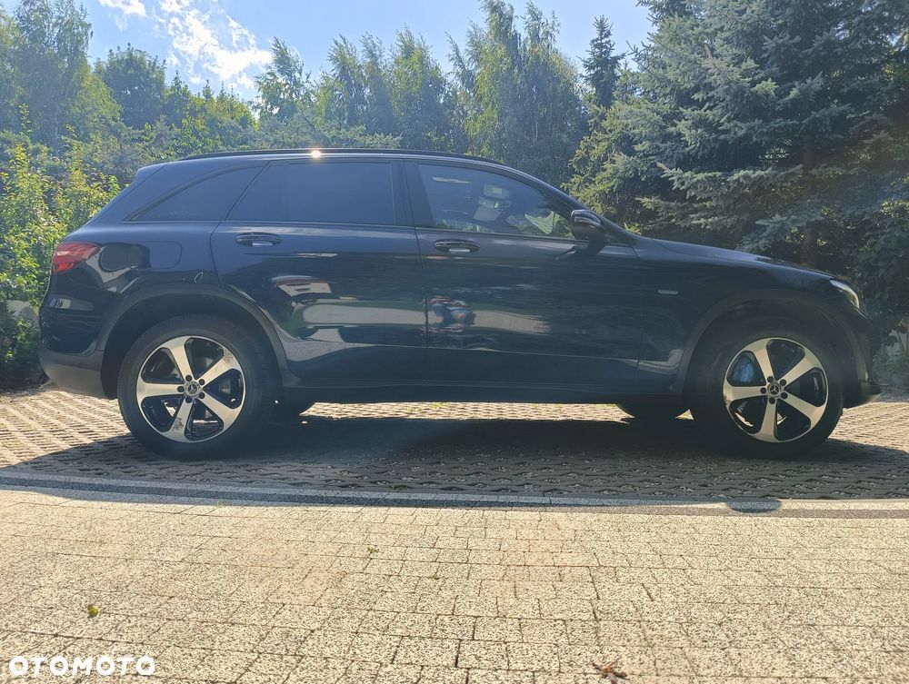 Mercedes-Benz GLC - 6